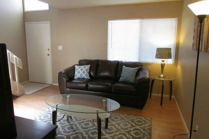 Room 8 of 11