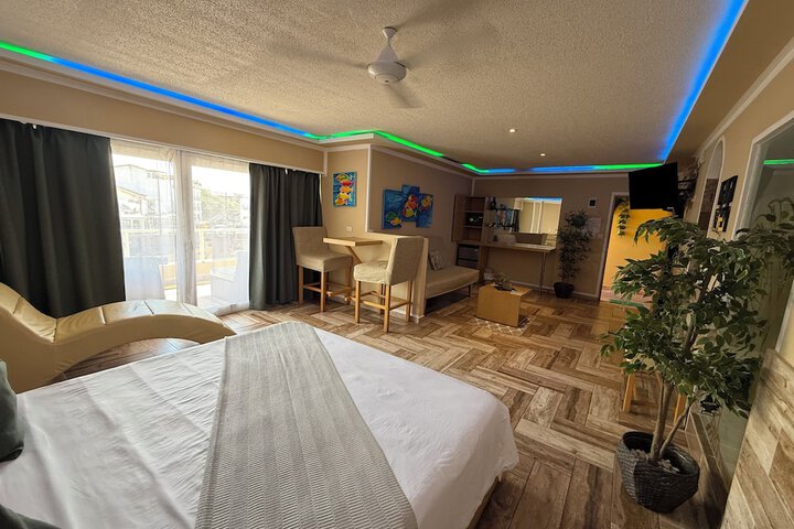 Room 40 of 157