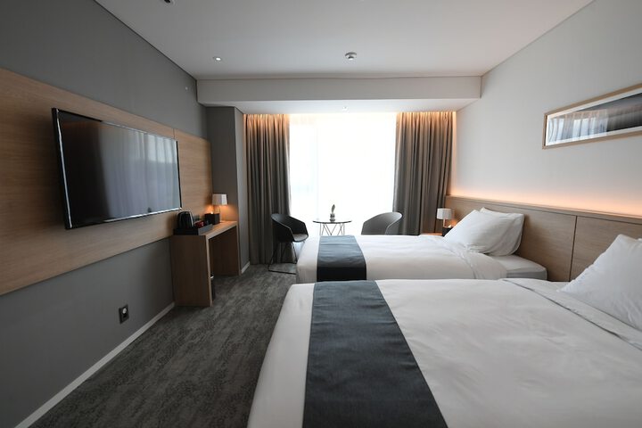 Room 22 of 45