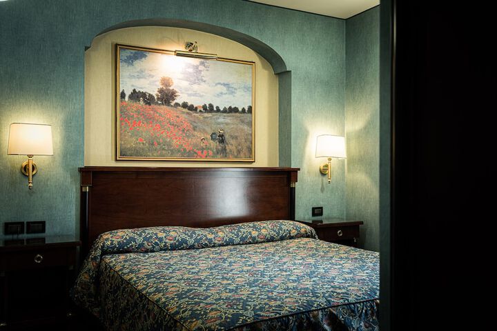 Room 16 of 53