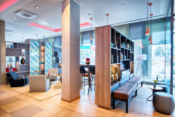 Guest Lobby