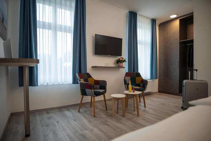 Room 21 of 45