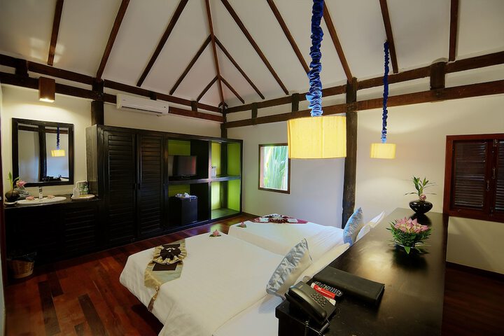 Room 17 of 80