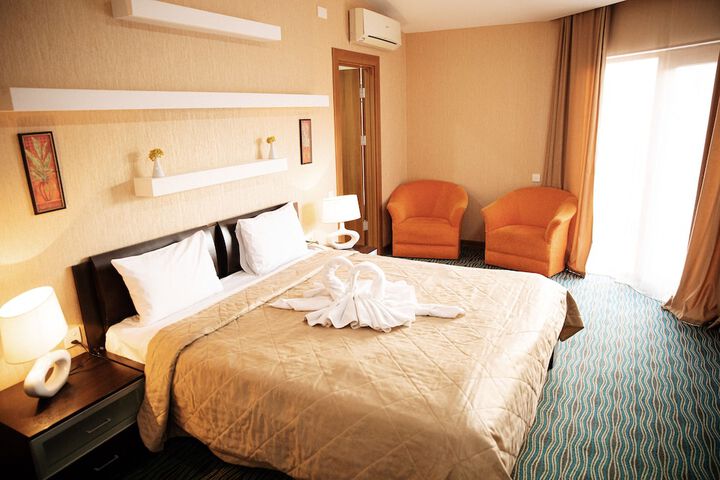 Room 11 of 46