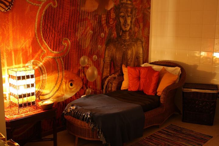 Room 12 of 24