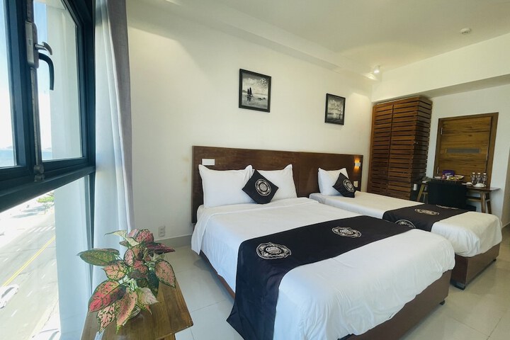 Room 13 of 62