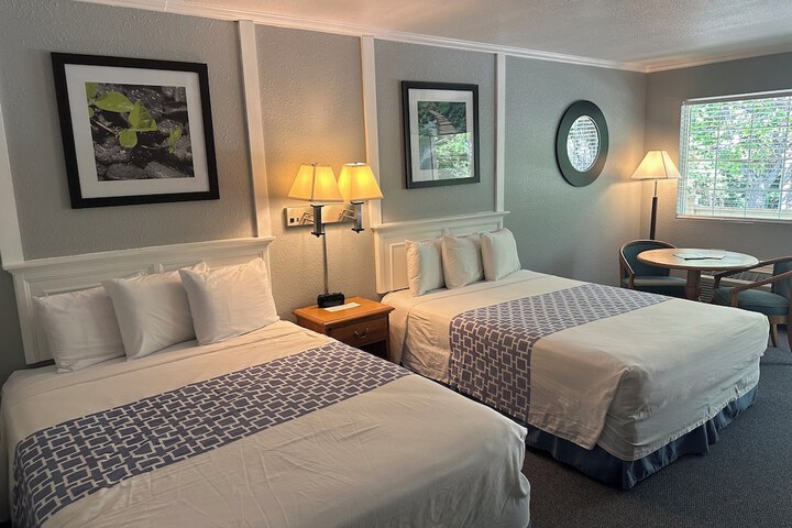 Room 9 of 29