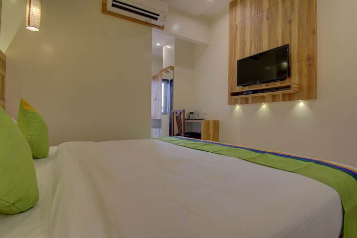 Room 4 of 34