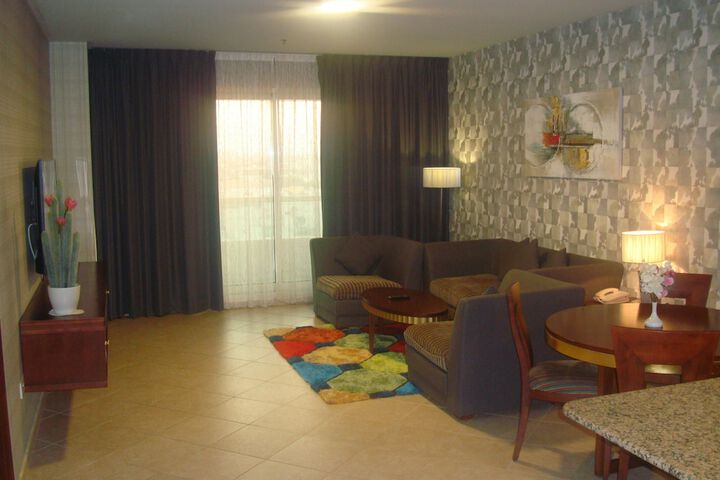 Room 7 of 39