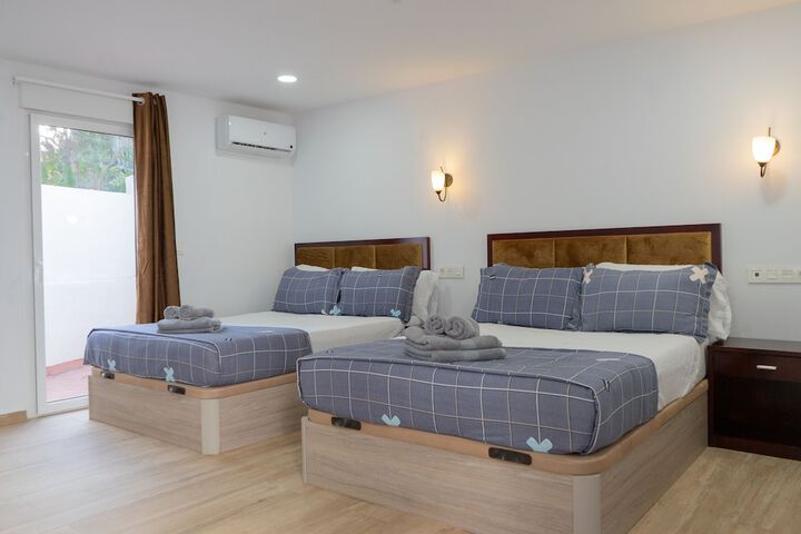 Room 10 of 85