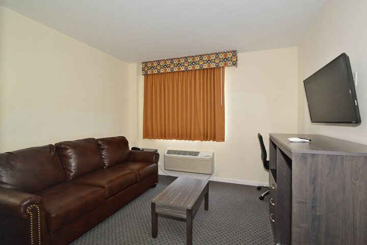 Room 16 of 31