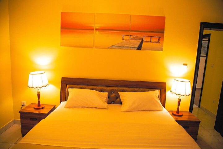 Room 15 of 105