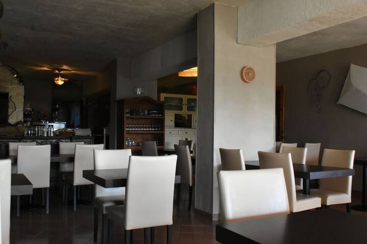 Dining Photos