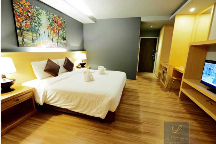 Room 33 of 66