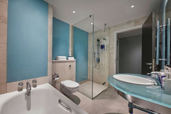 Room 40 of 113