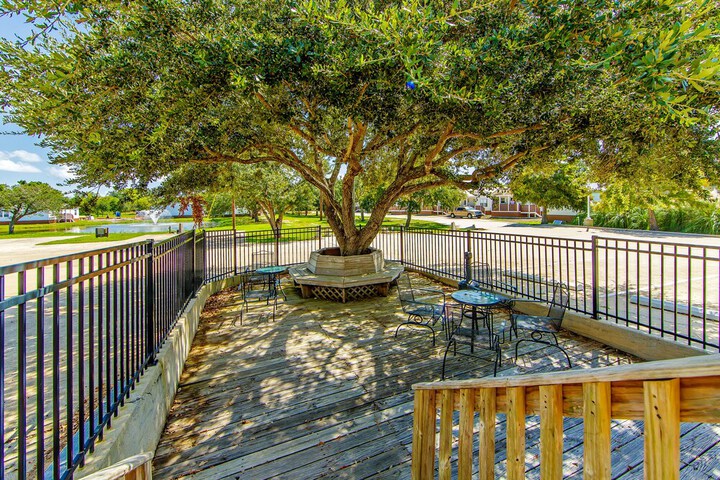 Terrace/Patio 70 of 77