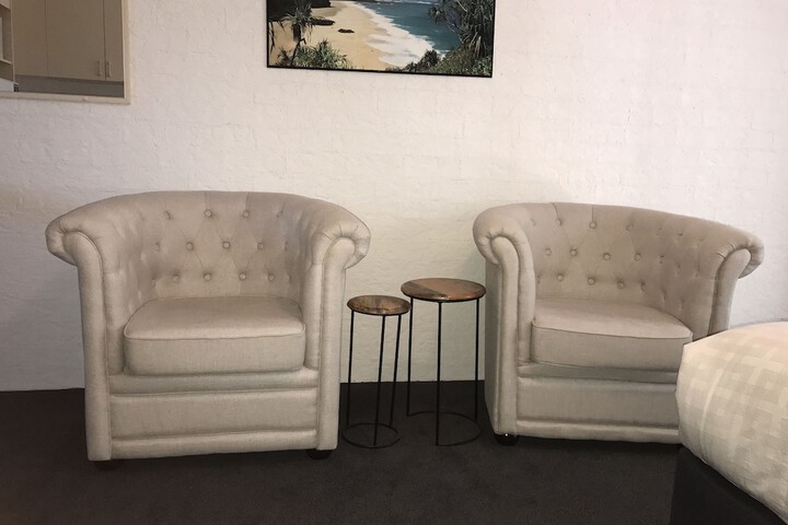 Room 11 of 33