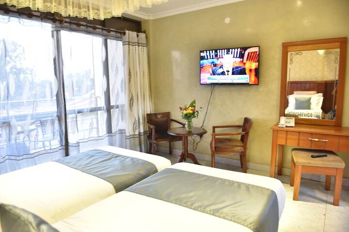 Room 6 of 46