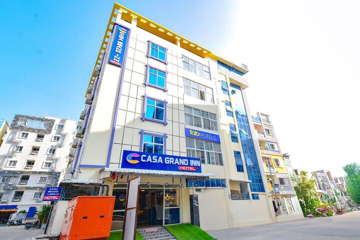 Fabhotel Casa Grand Inn
