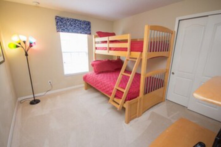 Room 25 of 31