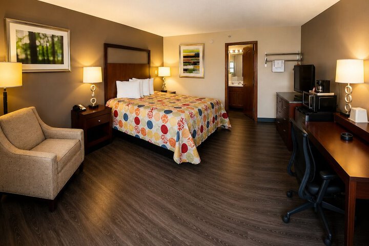 Room 9 of 13