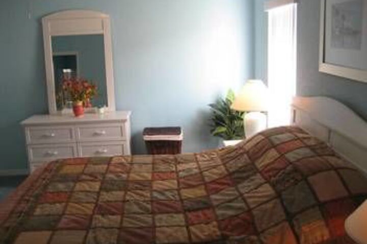 Room 17 of 36