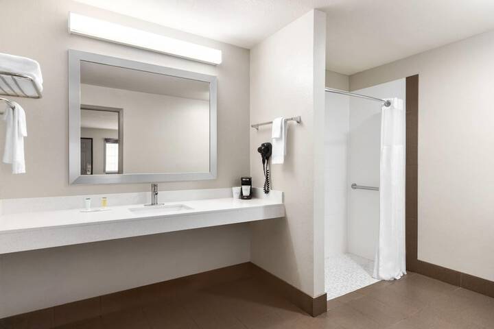 Clean Restrooms
