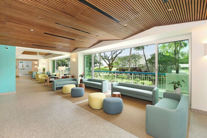 Entrance & Lobby