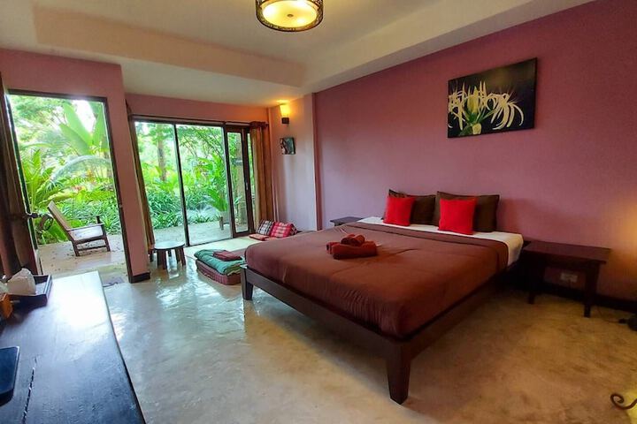 Room 4 of 62