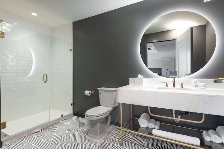 Bathroom shower