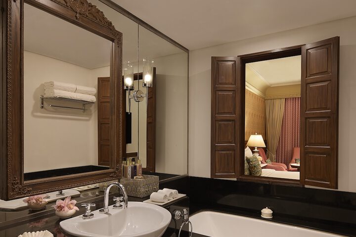 Bathroom Interior Photo