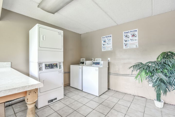 Laundry 4 of 5