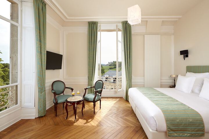 Room 17 of 62