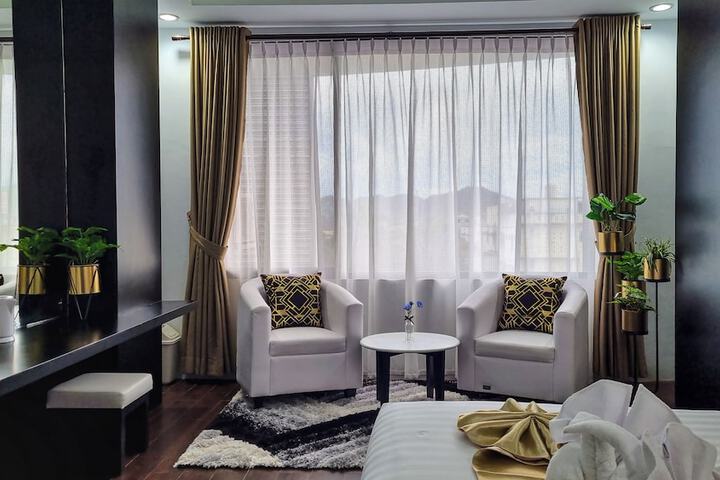 Room 28 of 50