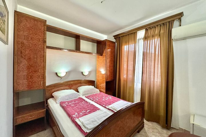 Room 56 of 85