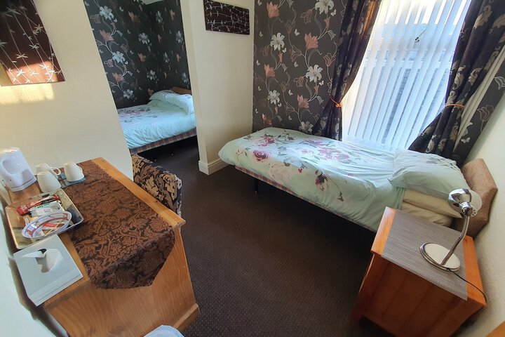 Room 16 of 97