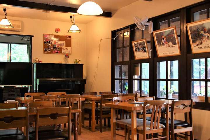 Dining Photos