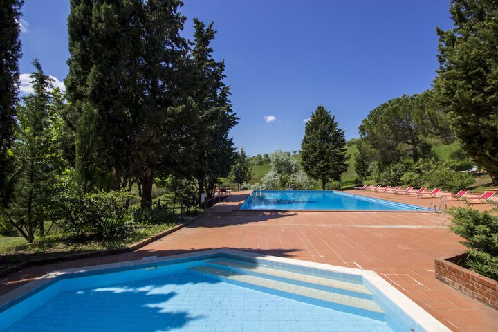Pool 12 of 173