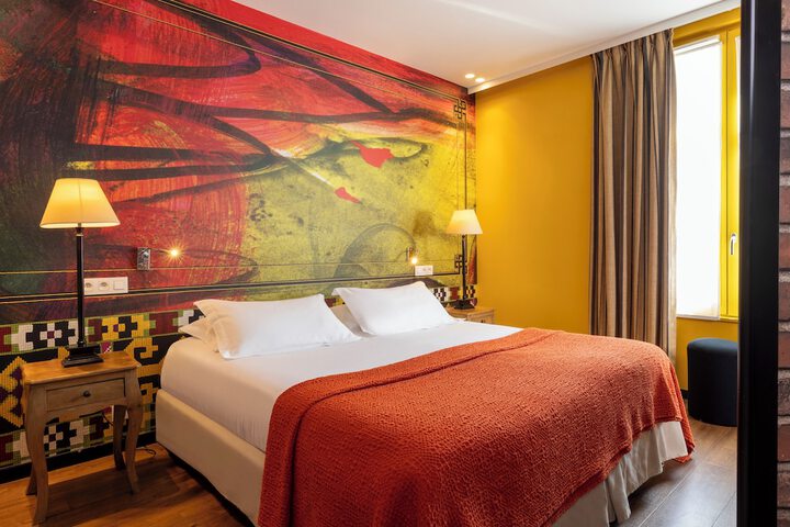 Room 40 of 92