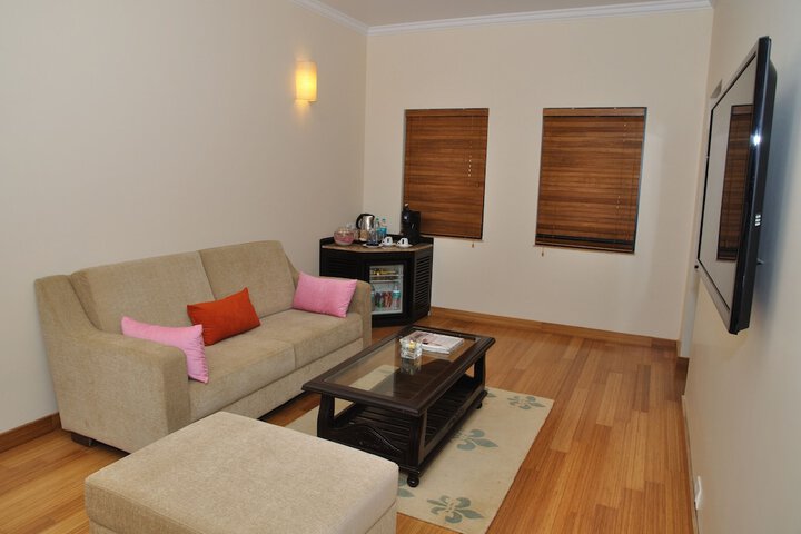 Room 12 of 30