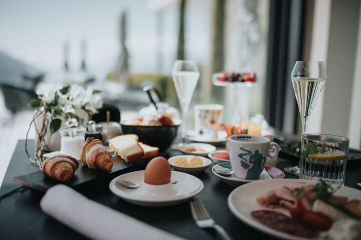 Breakfast/Coffee Service 41 of 51