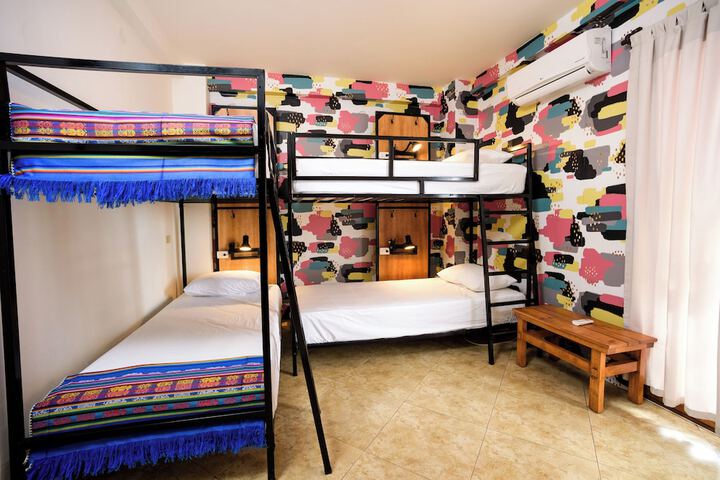 Room 25 of 53
