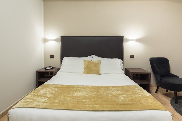 Room 21 of 79