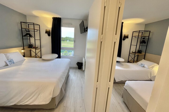 Room 54 of 75