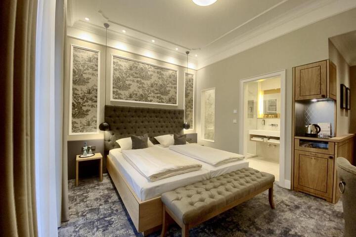 General 19 of 23