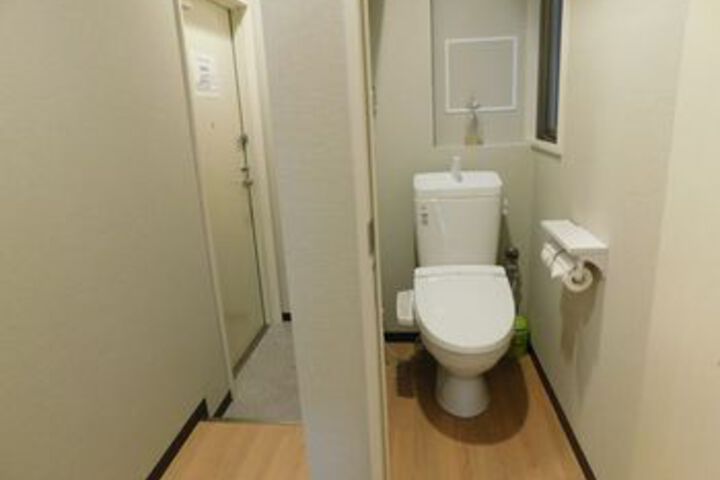 Room 7 of 89