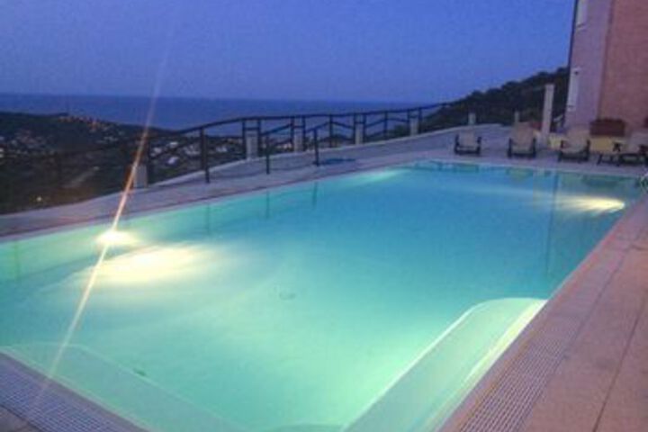 Pool 26 of 48