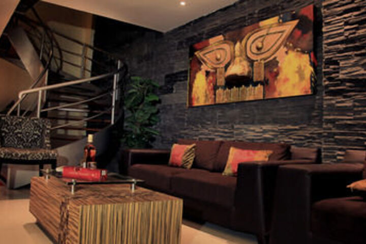 Villa Real Hotel & Suites