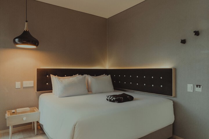 Room 4 of 58
