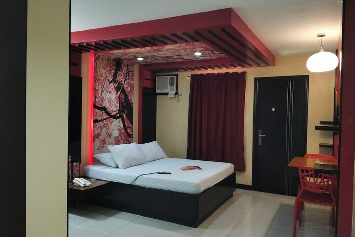 Room 16 of 48